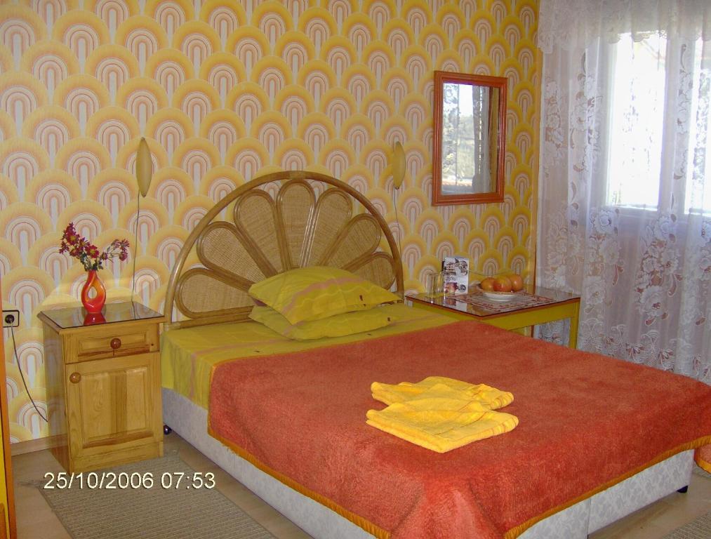 Family Hotel Emaly 1 Bankja Szoba fotó